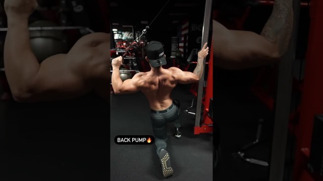 'MASSIVE BACK PUMP WORKOUT | #SHORTS #FITNESS'