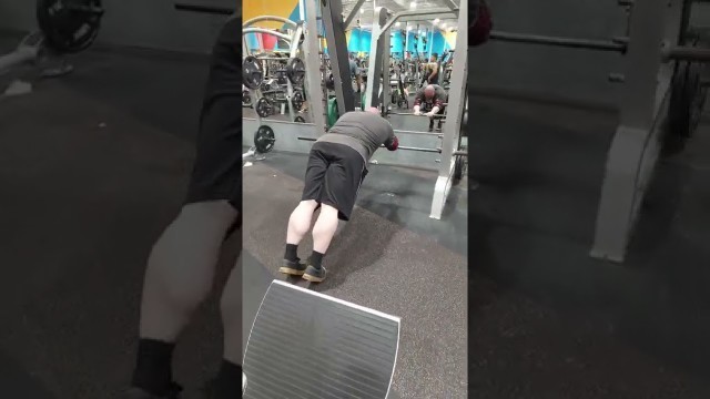 'Fitness Connection Channelview: 300 lb bodyweight french press'