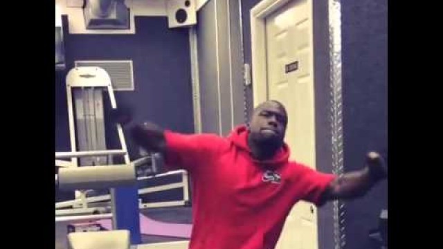 'Kevin Hart  get CRUNK when I\'m in the gym..'