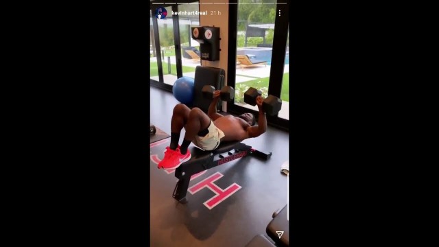 'KEVIN HART\'S INSANE WORKOUT !!!'