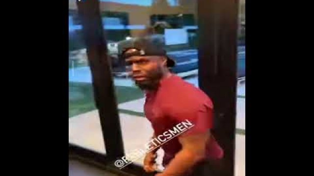 'Kevin Hart Hilarious Gym Fun With His Son 