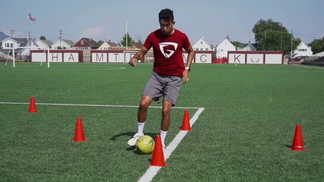 'Individual Football/Soccer Drills - Dribbling - First Touch - Shooting - With Coaching Tips!'