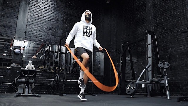 '2 MINUTES TO PROVE SKIPPING IS THE COOLEST CARDIO! // Jump Rope Motivation by Rush Athletics'