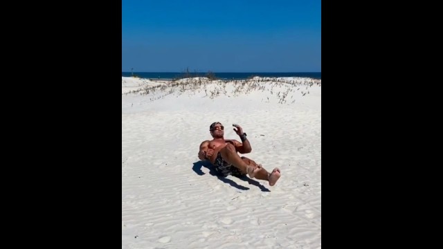 'Beach Workout #1 || #shorts #gym #exercise #viral #fitness #subscribe #bodybuilding #foryou'