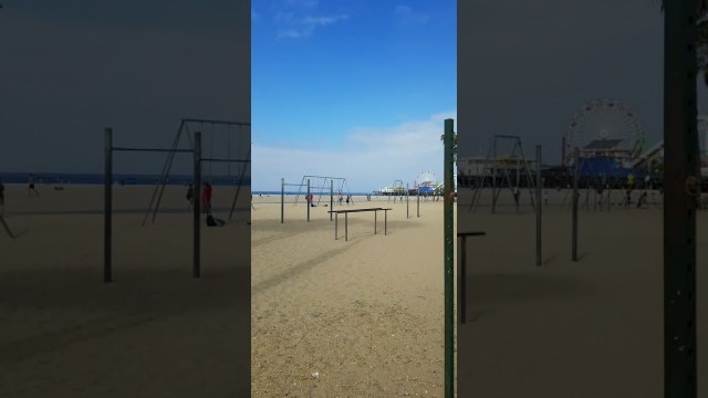 'Fitness Beach, Los Angeles'