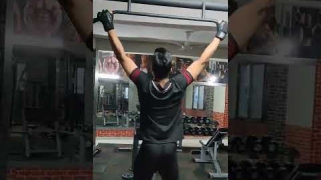 'Pull Up Challenge || #gym #fitness #pullups #shorts #workout #viral'