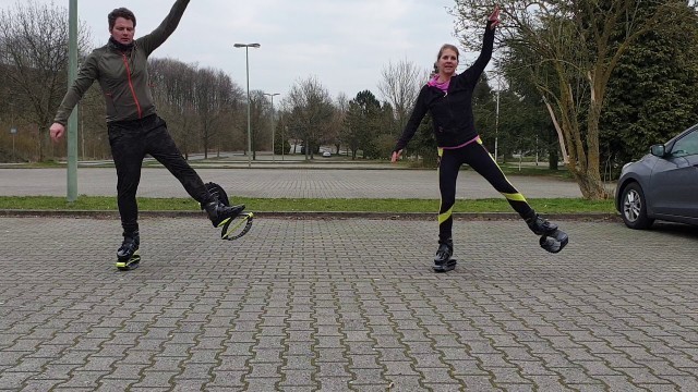 'Kangoo Jumps Anfänger Workout 2 Blöcke mit Dora und Nils'