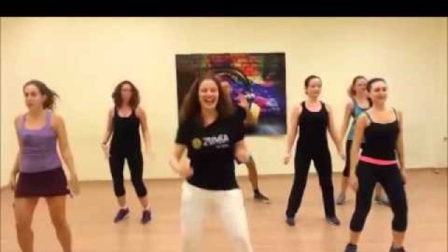 'Zumba ® Fitness with Ann Be-Bonde da oskley-Batuque do funk'