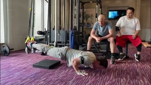 'Mark Wahlberg | Training Motivation in the Gym | How he is preparing to the new movie and TV - Show'